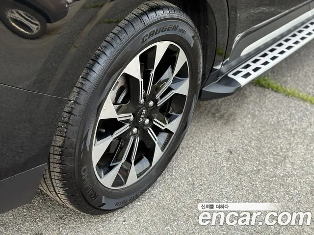 Kia Carnival 2021 thumb 2