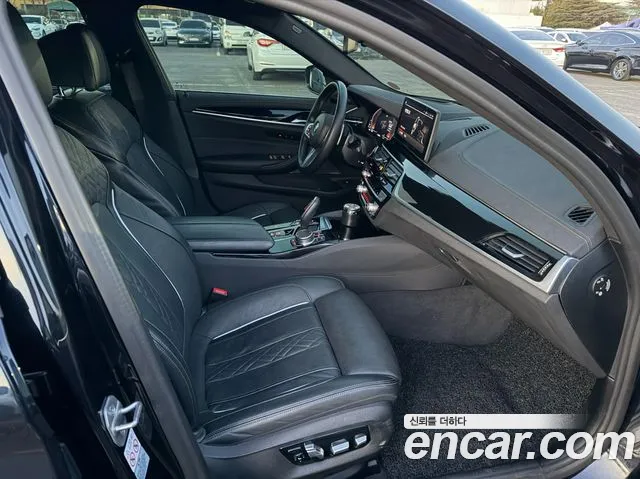 BMW 5 серии 2022 thumb 6
