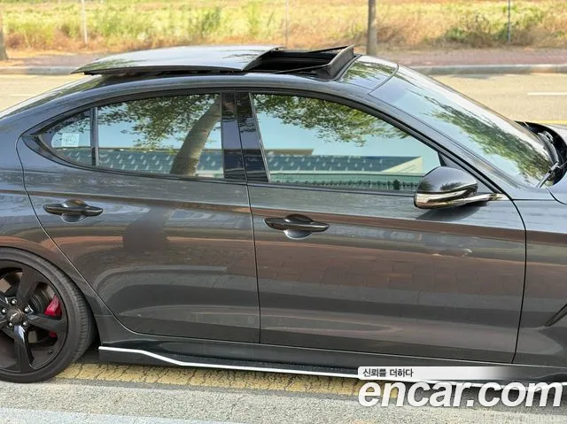 Genesis G70 2019 thumb 4