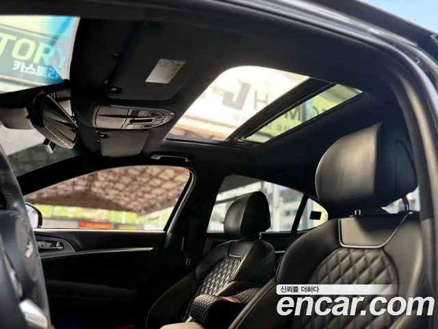 Genesis G70 2019 thumb 11