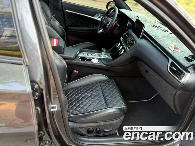 Genesis G70 2019 thumb 9