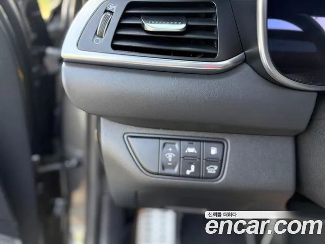 Genesis G70 2019 thumb 6