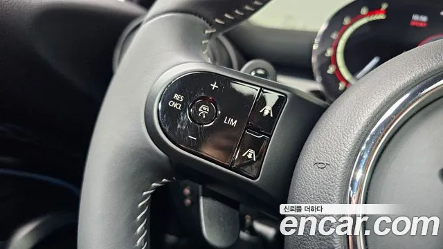 Mini Cooper S 2022 thumb 12