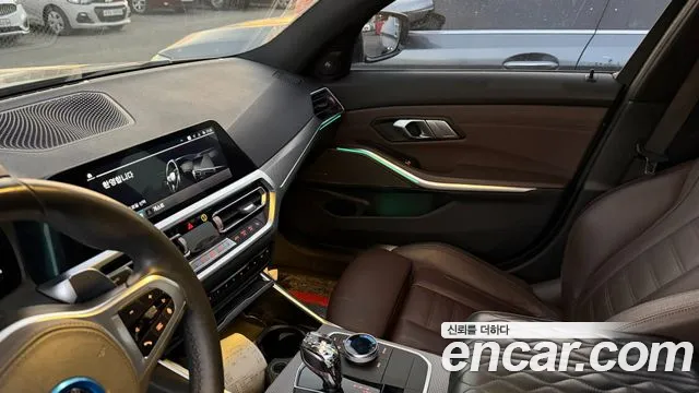 BMW 3 серии 2021 thumb 3