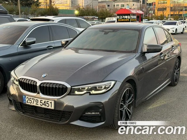 BMW 3 серии 2021 thumb 2