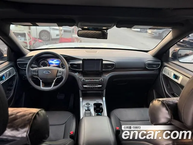 Ford Explorer 2020 thumb 7