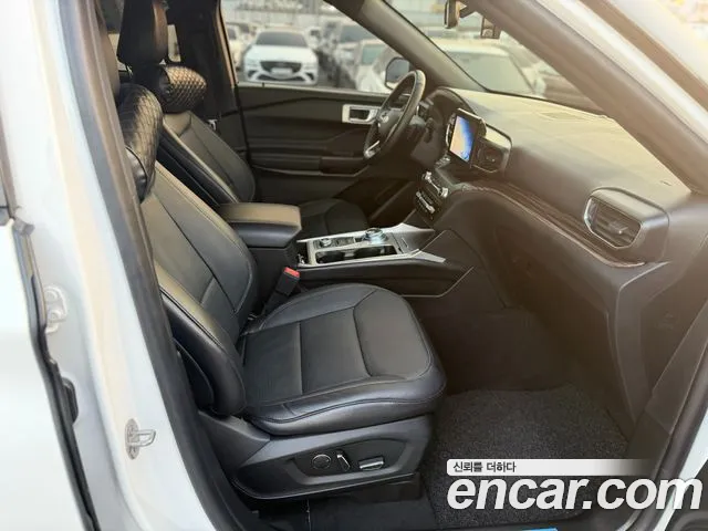 Ford Explorer 2020 thumb 5