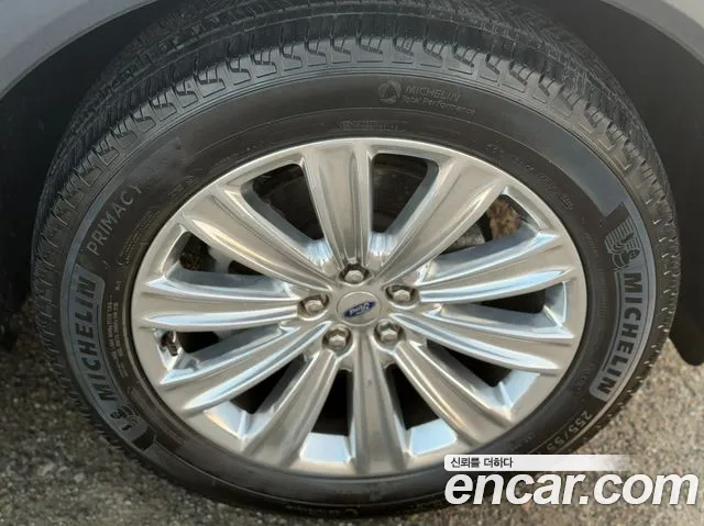 Ford Explorer 2020 thumb 11