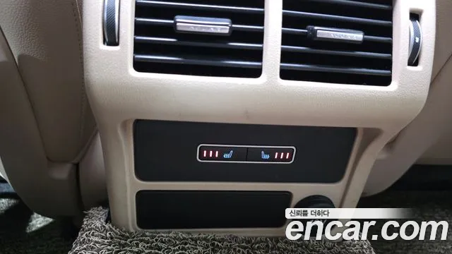 Jaguar XF 2017 thumb 8