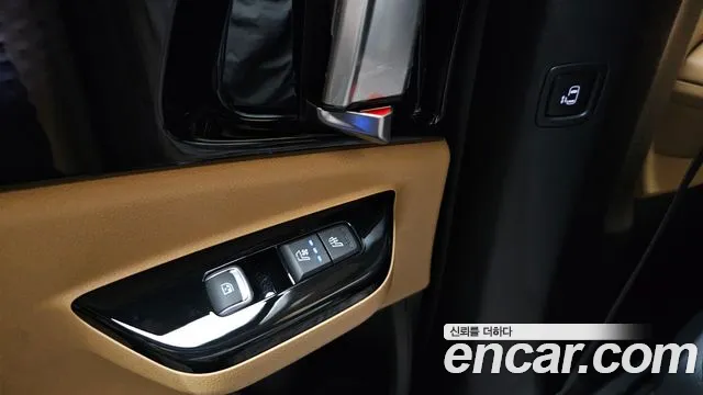 Kia Carnival 2020 thumb 6
