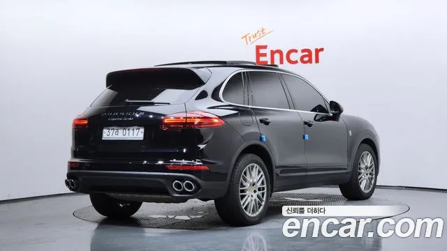 Porsche Cayenne 2015 thumb 7
