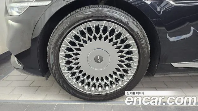 Genesis G90 2020 thumb 11