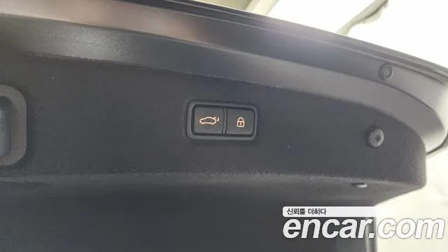 Genesis G90 2020 thumb 2