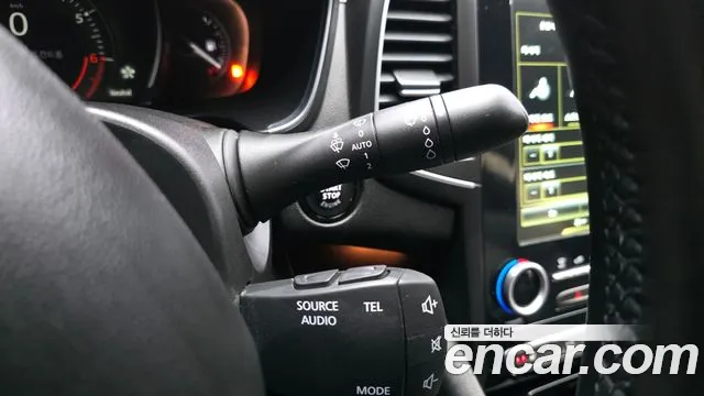 Renault SM6 2016 thumb 8