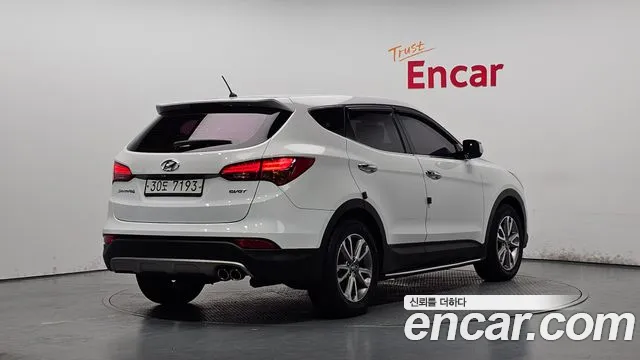 Hyundai Санта Фе 2013 thumb 10