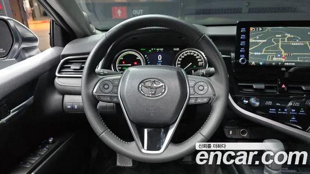 Toyota Camry 2024 thumb 12