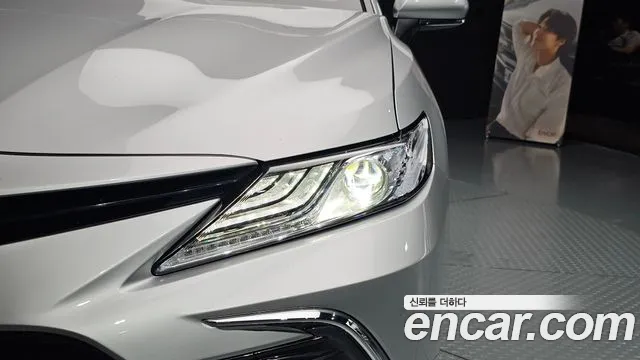 Toyota Camry 2024 thumb 7