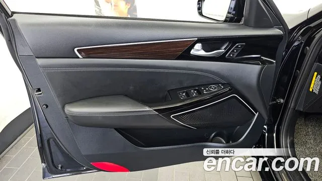 Kia Hybrid 2018 thumb 2