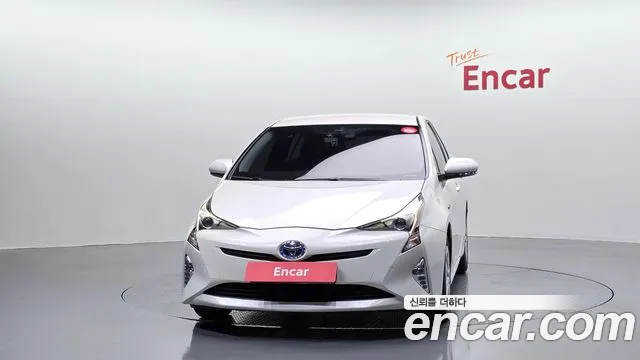 Toyota Prius 2016 thumb 6