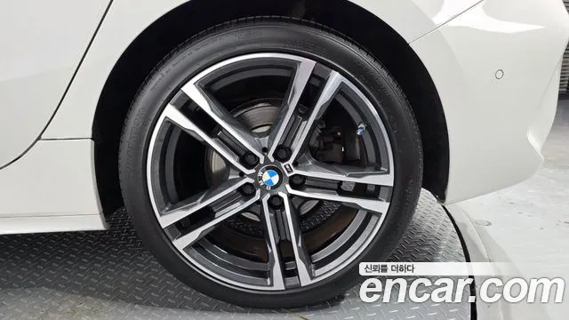 BMW 1 серии 2020 thumb 10