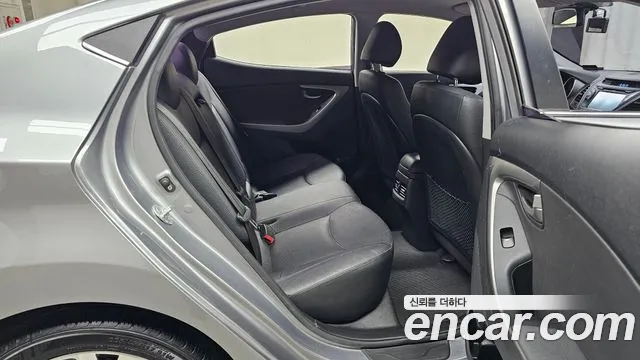 Hyundai Elantra 2015 thumb 10