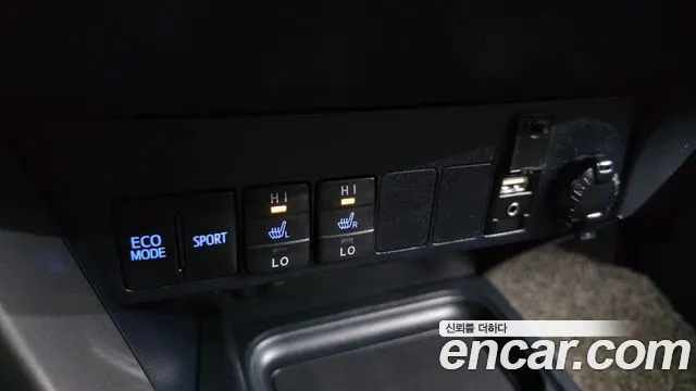 Toyota RAV4 2018 thumb 11