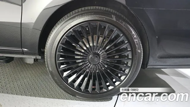 Mercedes-Benz V-Класс 2016 thumb 6