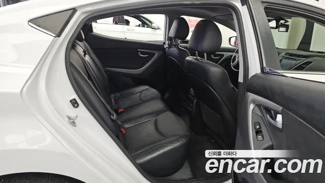 Hyundai Elantra 2015 thumb 11