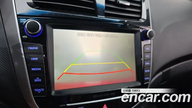 Hyundai Accent 2015 thumb 9