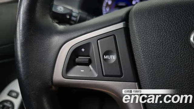 Hyundai Accent 2015 thumb 7