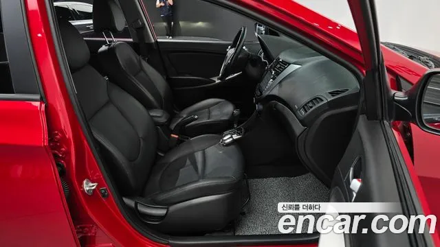 Hyundai Accent 2015 thumb 4