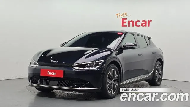 Kia EV6 2023 thumb 2
