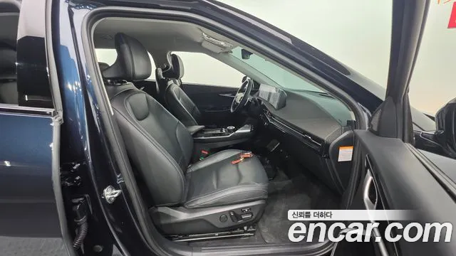 Kia EV6 2023 thumb 8