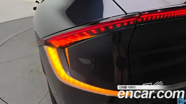 Kia EV6 2023 thumb 11