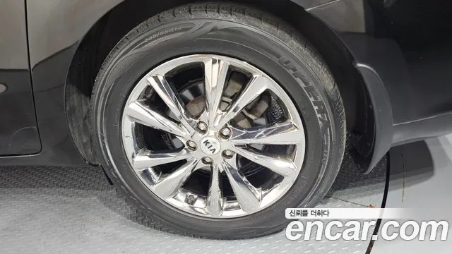 Kia Carnival 2018 thumb 12