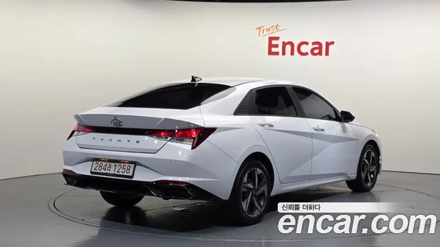 Hyundai Elantra 2021 thumb 10