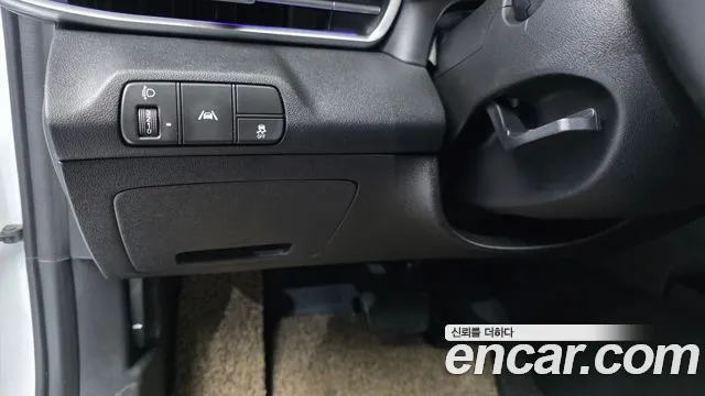 Hyundai Elantra 2021 thumb 3