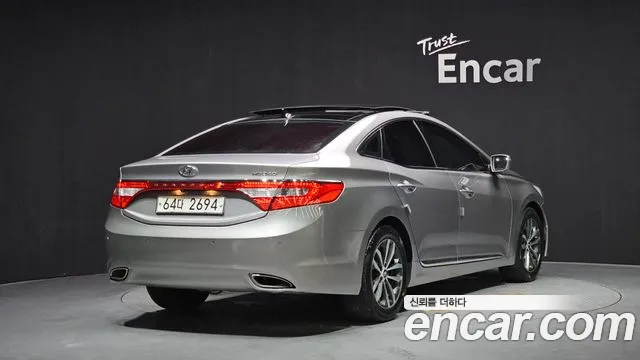 Hyundai Grandeur 2011 thumb 10