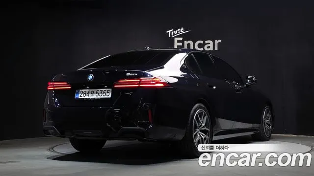 BMW 5 серии 2025 thumb 9