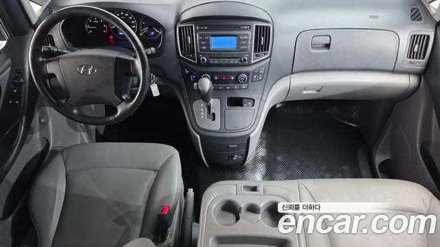 Hyundai Staria 2017 thumb 2