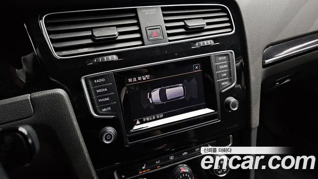 Volkswagen Golf 2013 thumb 2