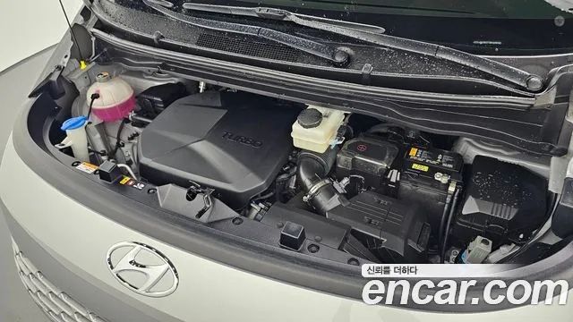 Hyundai Staria 2022 thumb 6