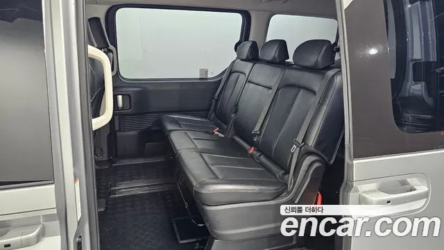 Hyundai Staria 2022 thumb 7