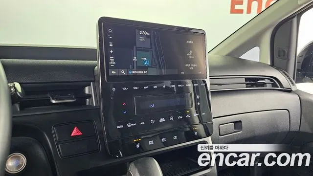 Hyundai Staria 2022 thumb 9