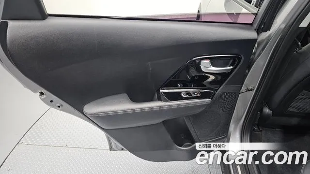 Kia Niro 2019 thumb 5
