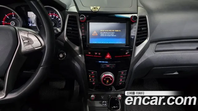 KGM Tivoli 2016 thumb 3