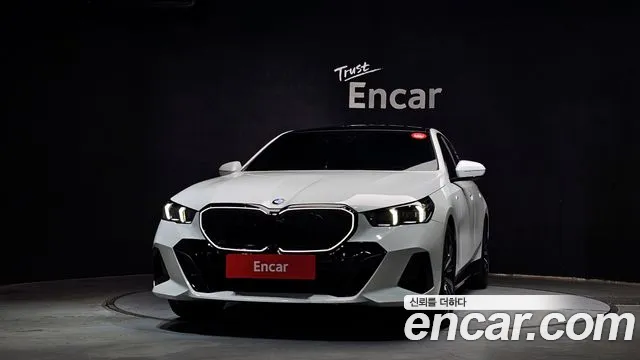 BMW 5 серии 2024 thumb 6