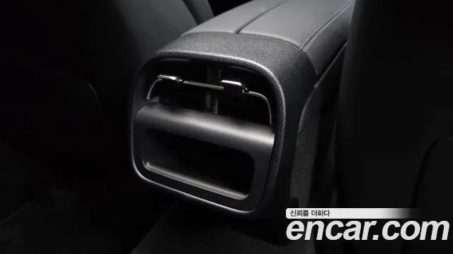 Mercedes-Benz E-Class 2024 thumb 7
