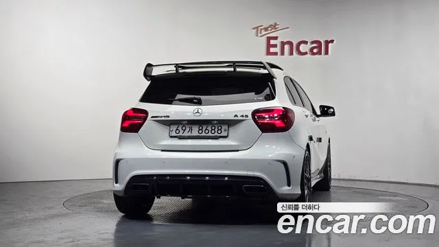 Mercedes-Benz A-Class 2017 thumb 2