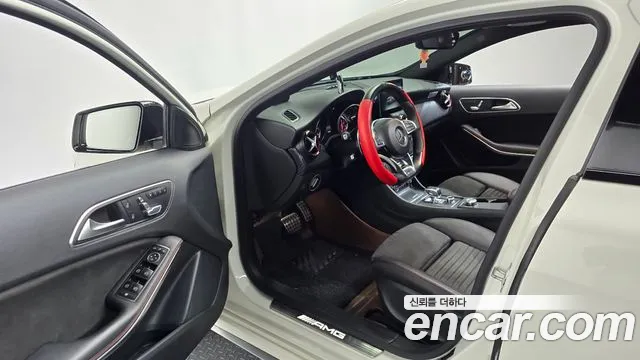 Mercedes-Benz A-Class 2017 thumb 10